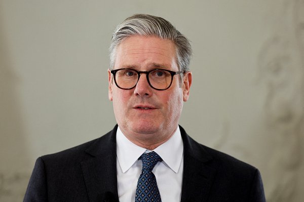 浩鼎中心 英国称将向乌克兰提供350枚现代化防空导弹